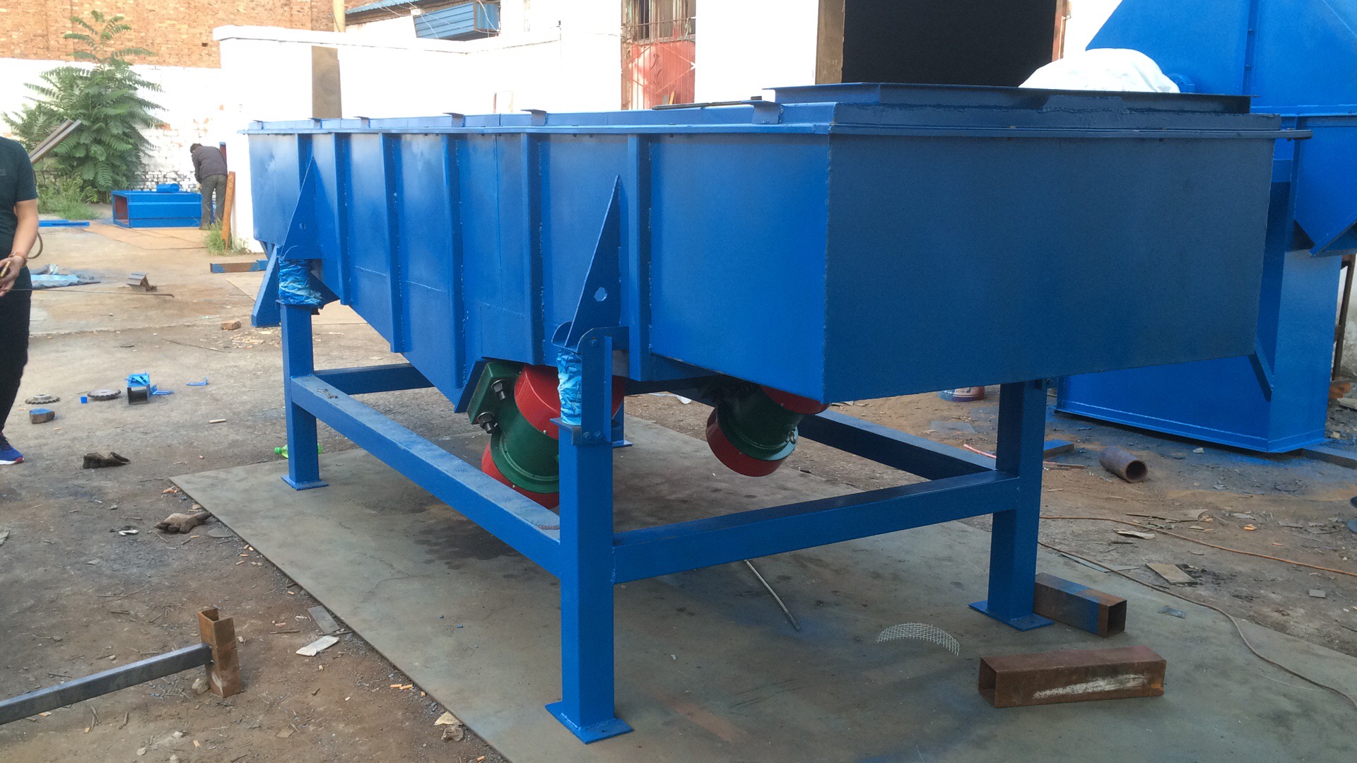 高頻電磁振網(wǎng)篩工作原理和安裝結(jié)構(gòu)有哪些？