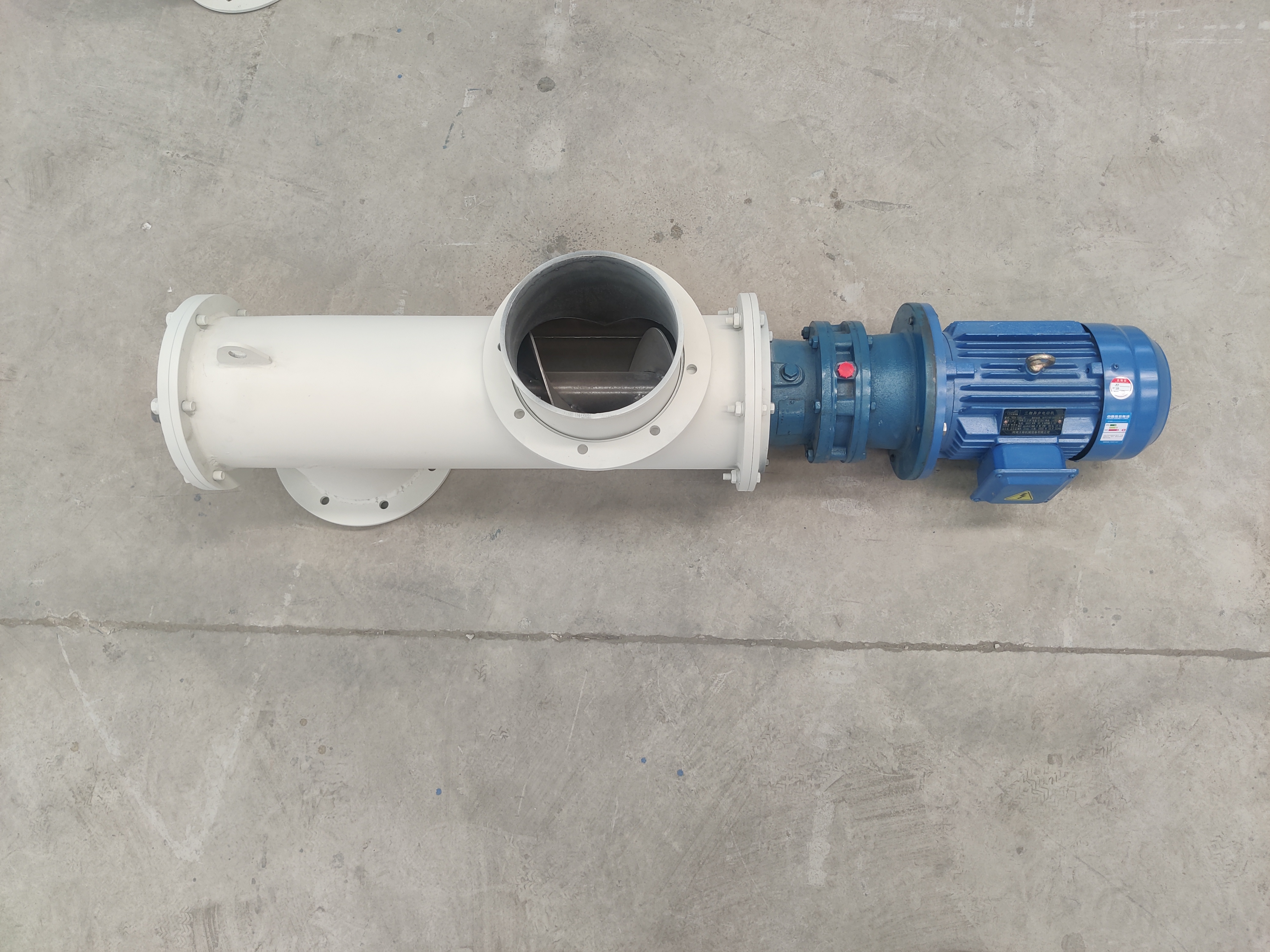 調(diào)整螺旋輸送機(jī)料斗入口的注意事項(xiàng)(調(diào)整螺旋輸送機(jī)的作用)